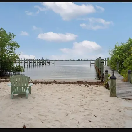 New Water View Guest House In Englewood